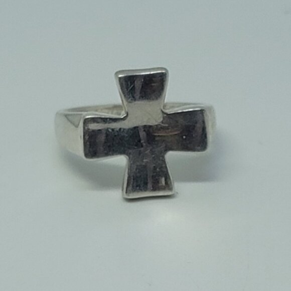 Jewelry - Sterling Cross Ring